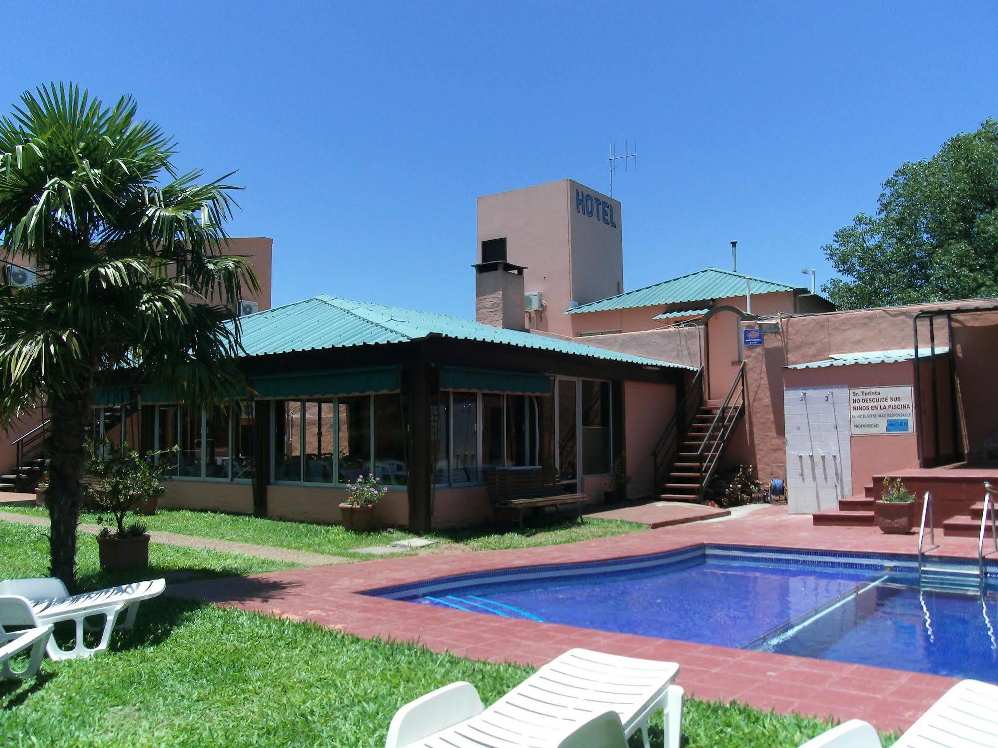 Hotel Del Pasaje Termas del Dayman Ngoại thất bức ảnh